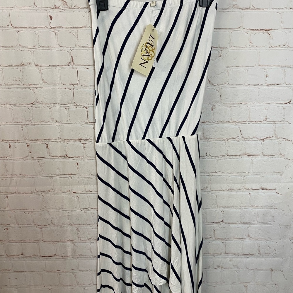 Elan Strapless Dress size Large- NWT